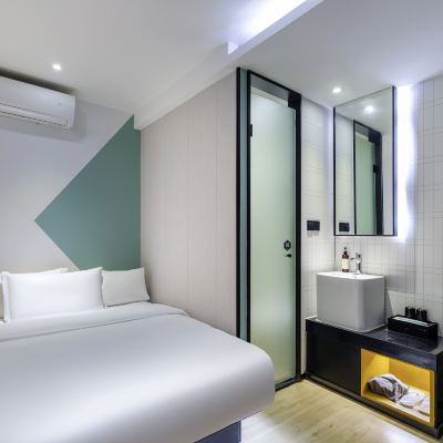 易致大床房（對外窗） 易佰飯店（福州火車站店）優惠