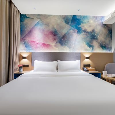 大床房【新風系統，靜謐空間】 星程飯店（西安鐘樓回民街店）優惠