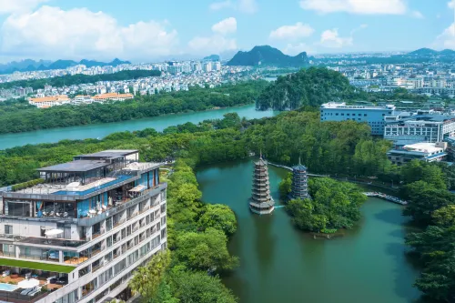Li River Hotel (Guilin Two Rivers and Four Lakes Xiangshan Scenic Spot)
