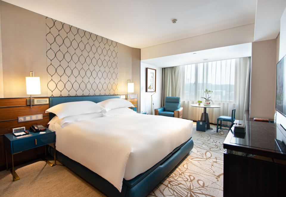 Xiamen Airlines Lakeside HotelBusiness City-view Double Room