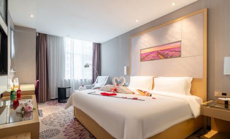 Lavande Hotel (Rizhao Suning Plaza Wanda Cinema Branch) - Housity
