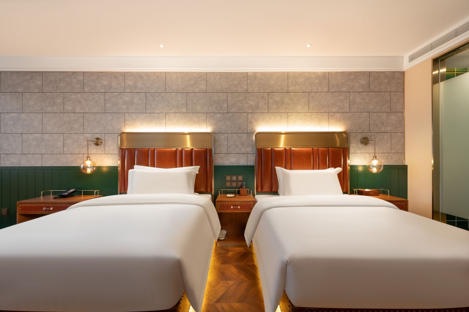 啡凡海景双床房（投屏+侧面看海）