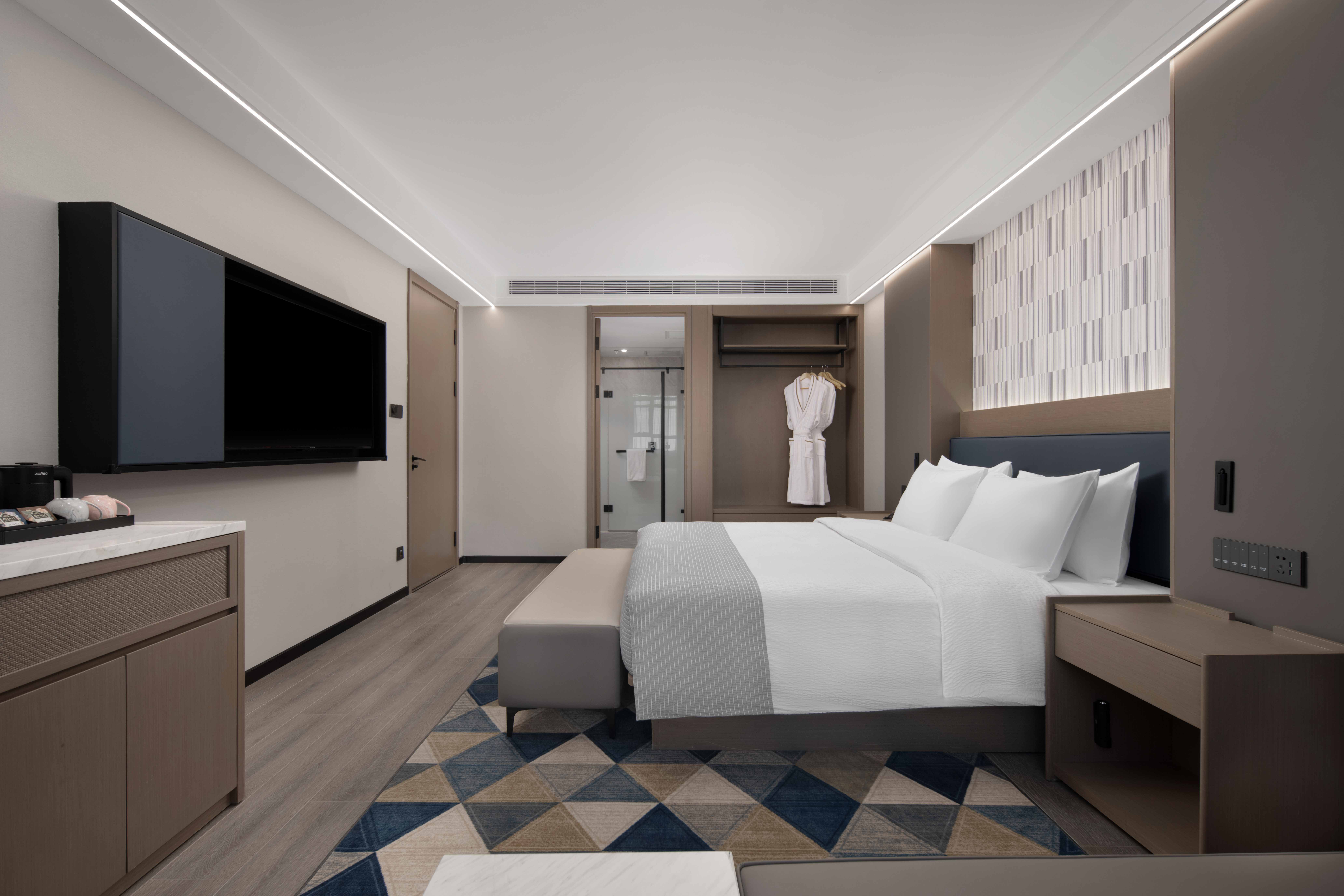 豪华大床房（景观落地窗+加湿器+金可儿床垫+智能投屏）