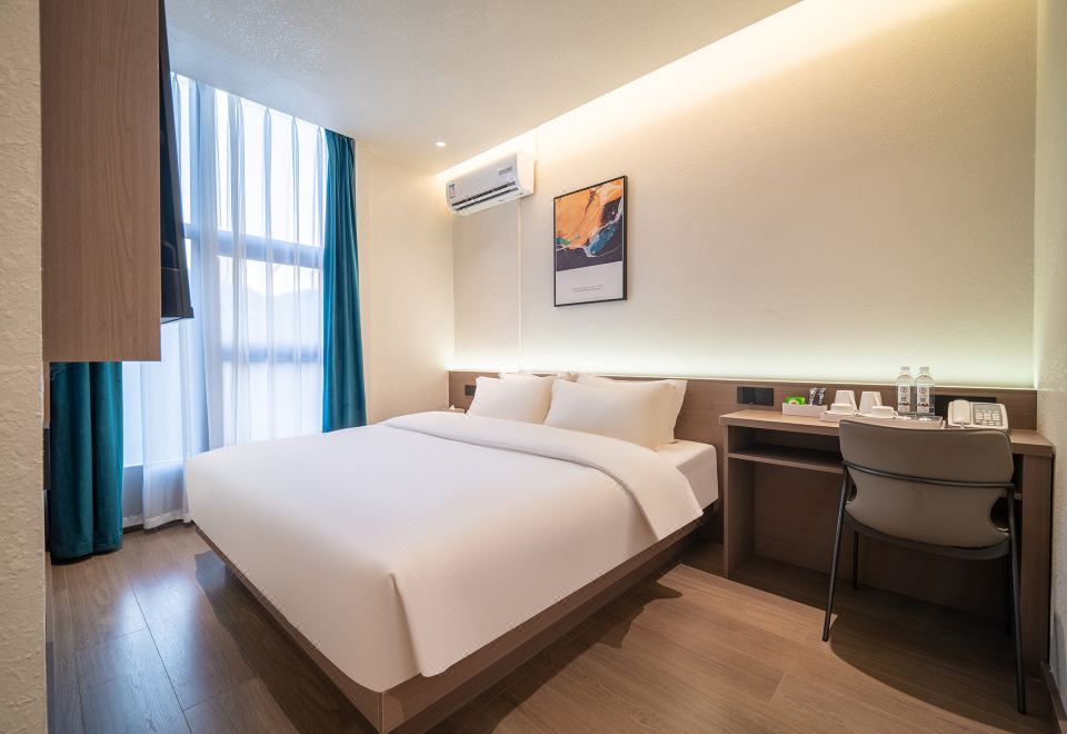 Boutique Room - Garden-View (Double bed)