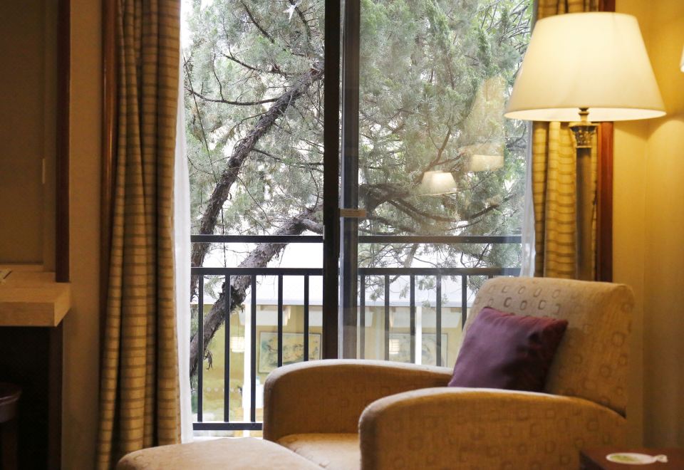 Jianguo Hotel Beijing2-bed Room With Garden View