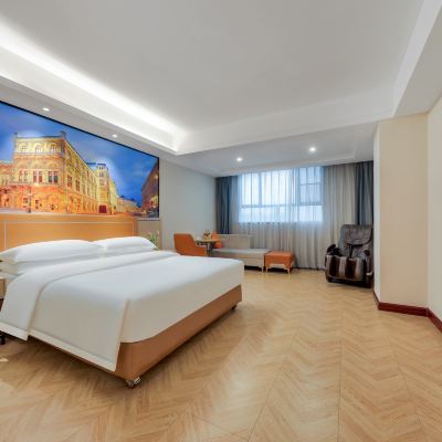 城景觀&豪華按摩椅 | 健康大床房 維也納飯店（深圳國際會展中心沙井地鐵站店）優惠