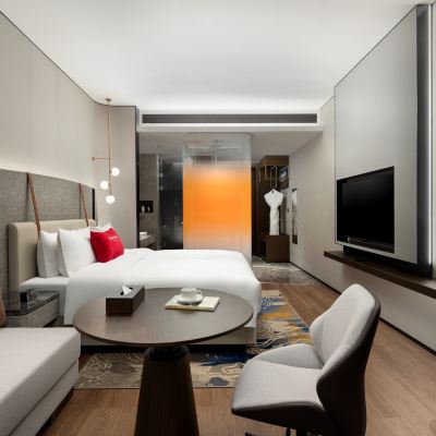 臻尚大床房 青島膠東國際機場華美達飯店優惠