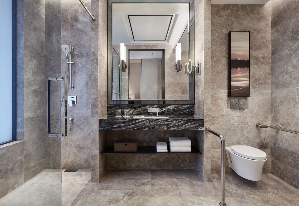 Sheraton Baohua HotelDeluxeDouble Room