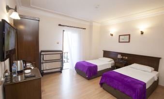 White Pearl Hotel - Housity