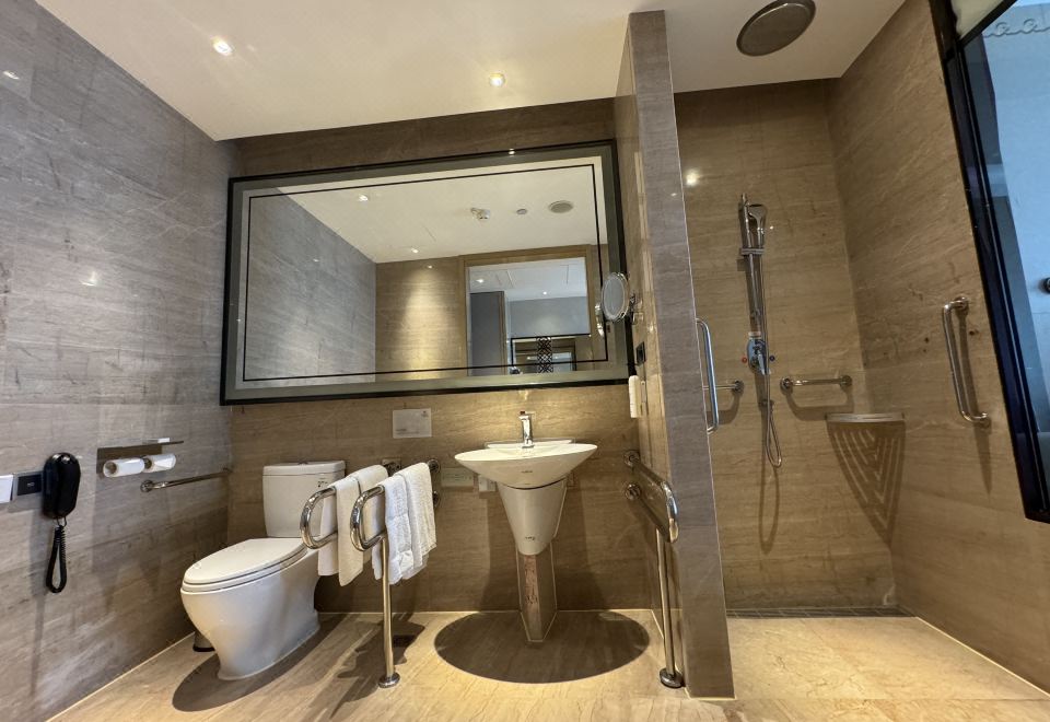 無障礙家庭聯通房（兩室相通+照顧無憂+Minibar）