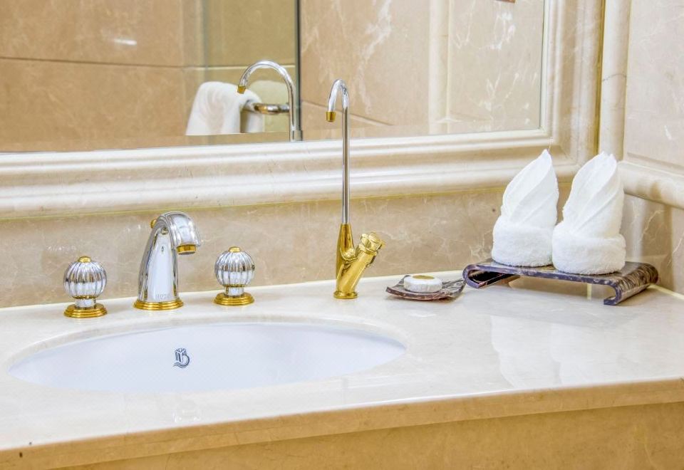 高级甜睡大床房「静谧空间+严选洗护用品」