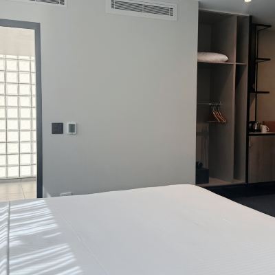 King Accessible Brady Hotels Jones Lane Melbourne Promo Code