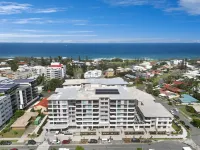 Direct Collective - Lowanna Beach Resort