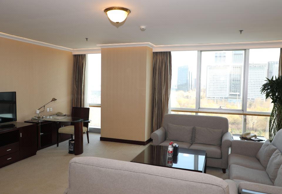 Jin Jiang Fu Yuan HotelDeluxe Suite - City-View (French Window)