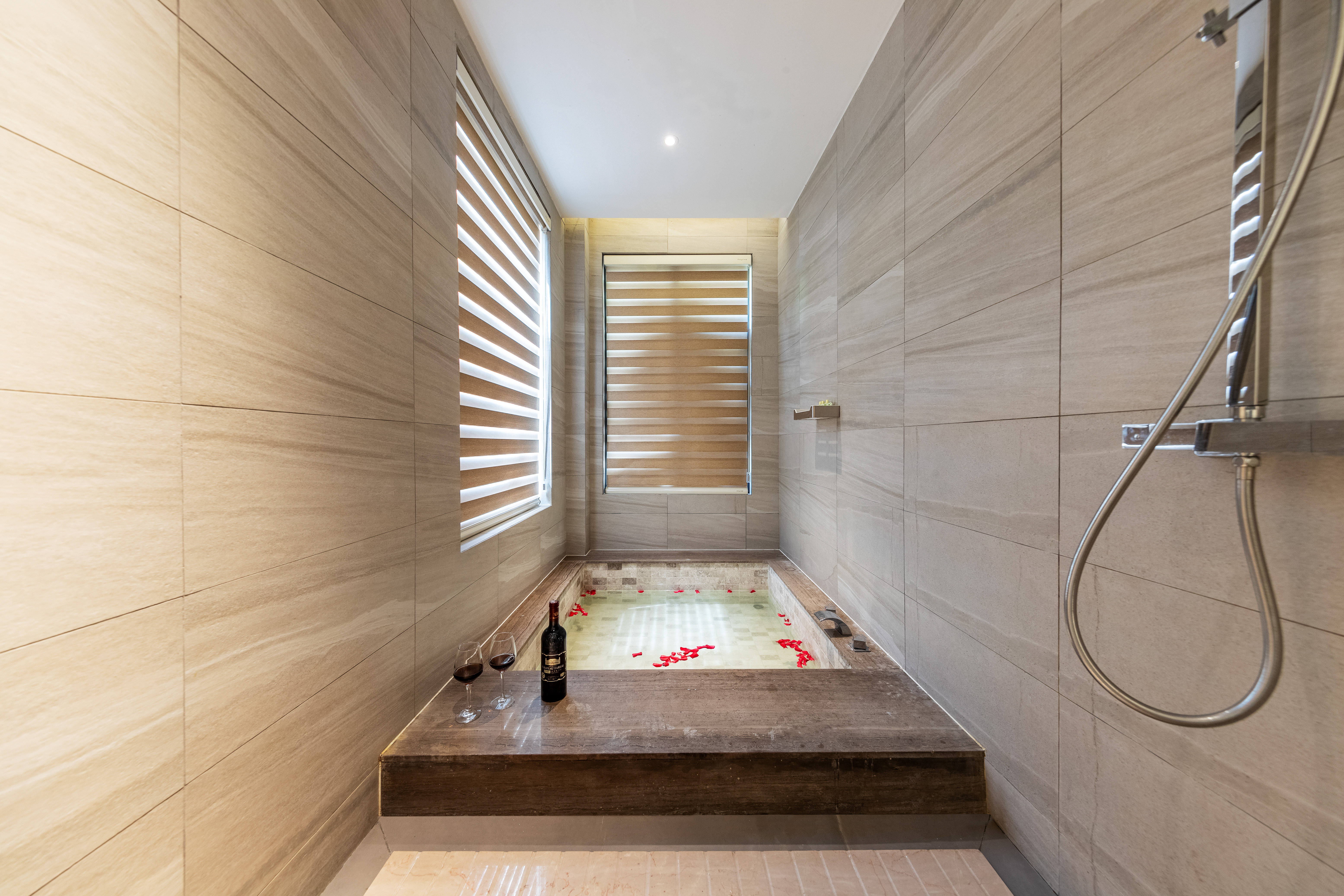 Surprise·乐言|彩蛋双床房「静音床垫+庭院观景」