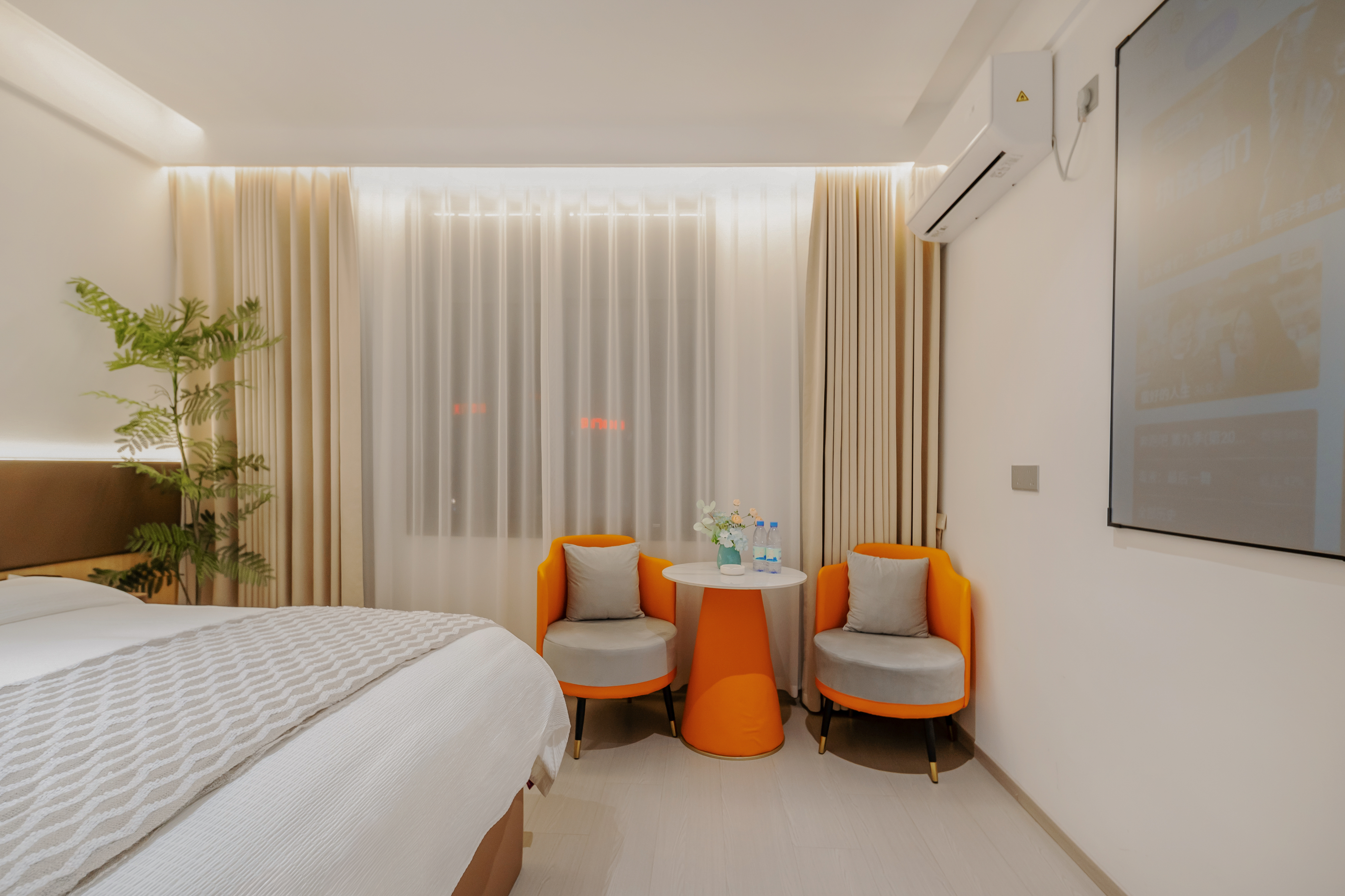 Quiet舒适影音大床房（独享景观+百寸巨幕+手机投屏）