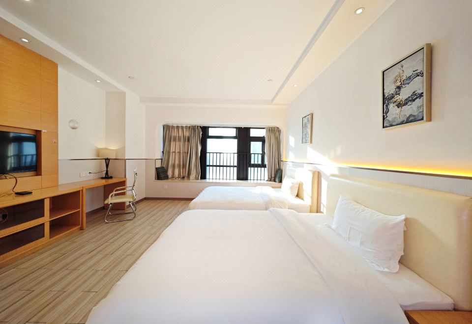 公馆双床客房-洗衣机+商务办公桌+高速吹风机