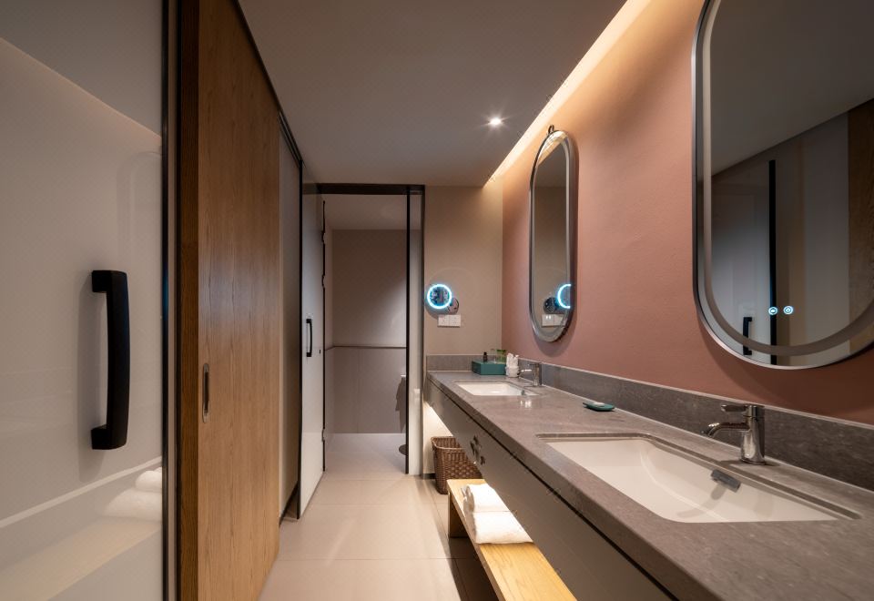 Grassland View Twin Room