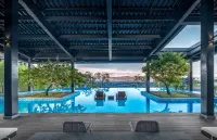 Dali Palace Hotel
