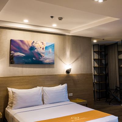 Deluxe Queen Suite Jet Hotel Promo Code