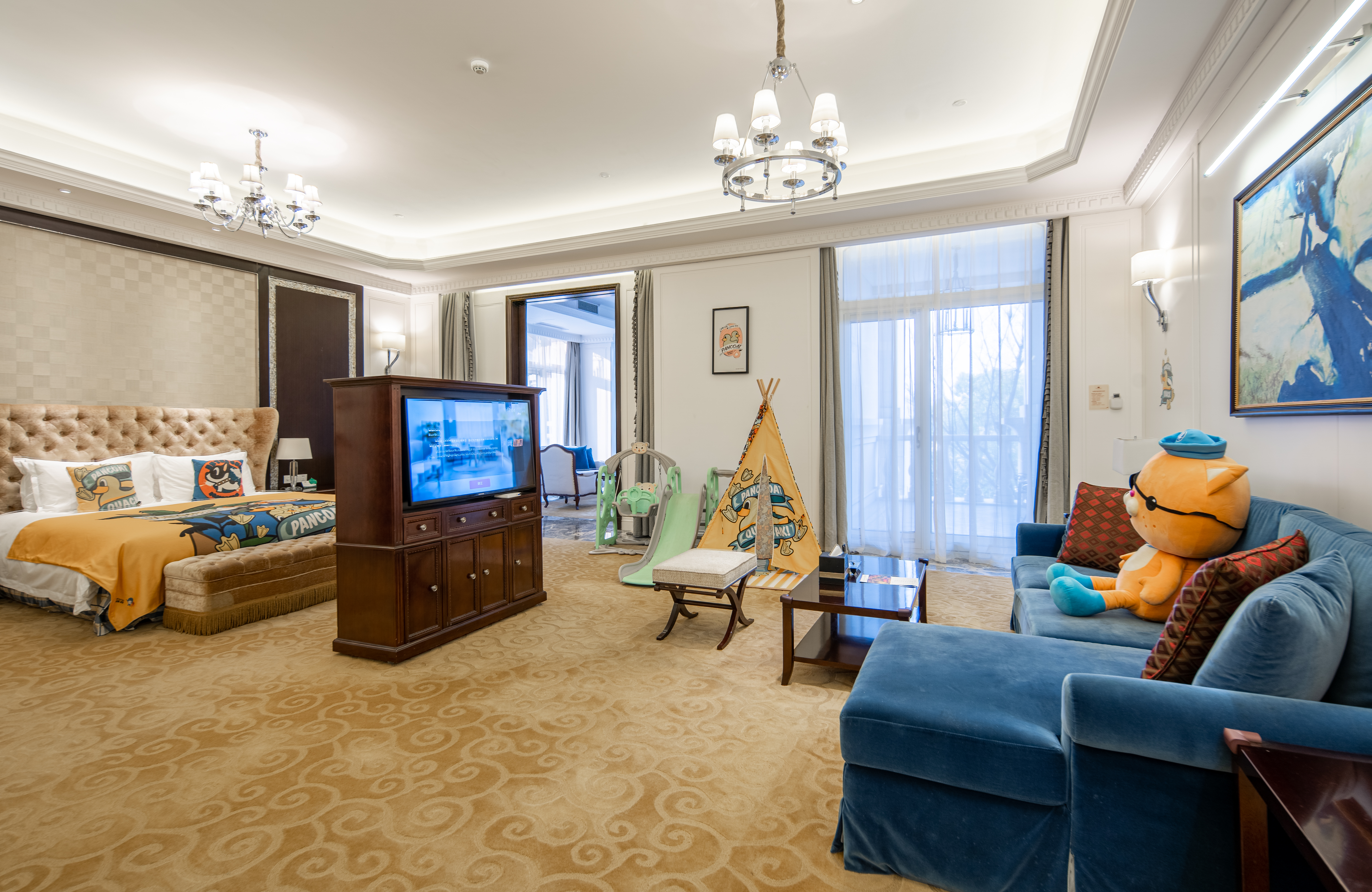 Rsun the Lakefort HotelG-DUCK小黄鸭亲子家庭套房（享大客厅，黄鸭玩偶陪伴）