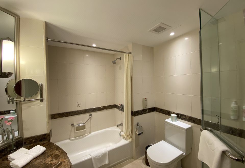 Jianguo Garden Hotel BeijingComfy Family Room