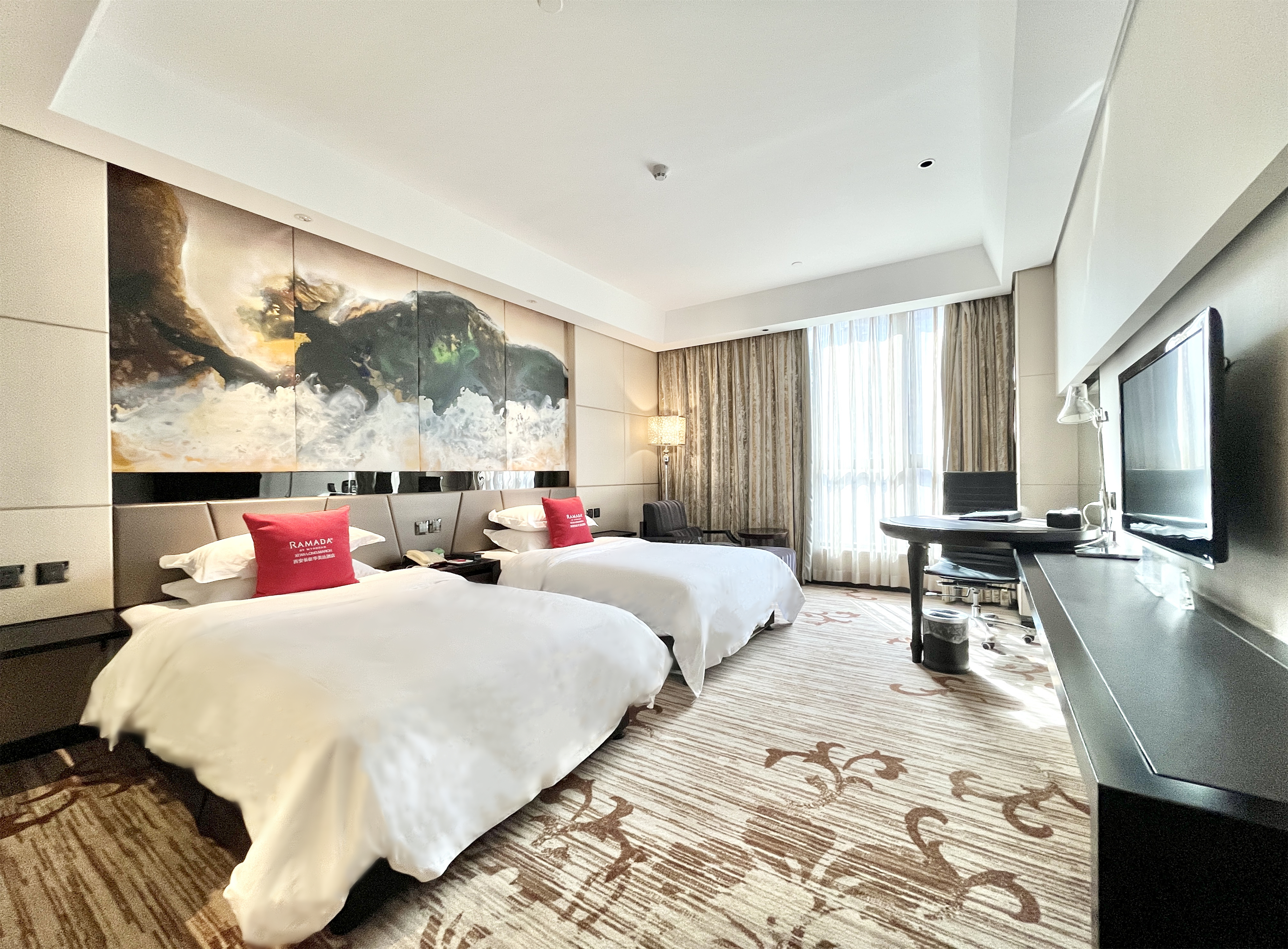 豪华影音双床房（120寸投影幕布+空气净化器）