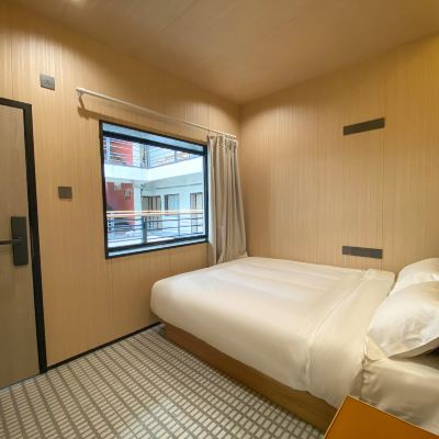 甄選院景大床房（加濕器+舒眠床墊+地暖） 平措康桑青年旅舍（布達拉宮大昭寺店）優惠