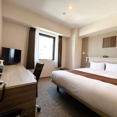 スタンダードダブルルームB 禁煙 スマイルホテルプレミアム函館五稜郭 クーポン