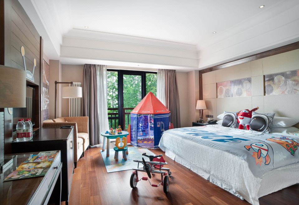 Sheraton Changbaishan ResortSuper Wings Space Family Double Bed Room