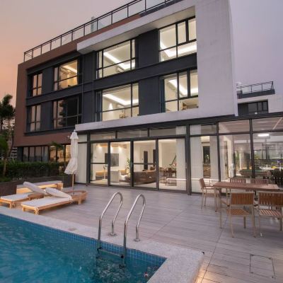 4房輕奢泳池親子別墅《私家泳池＋前後花園＋下沉式燒烤區＋地下影音室＋自動麻將》 惠東雙月灣華美達酒店優惠