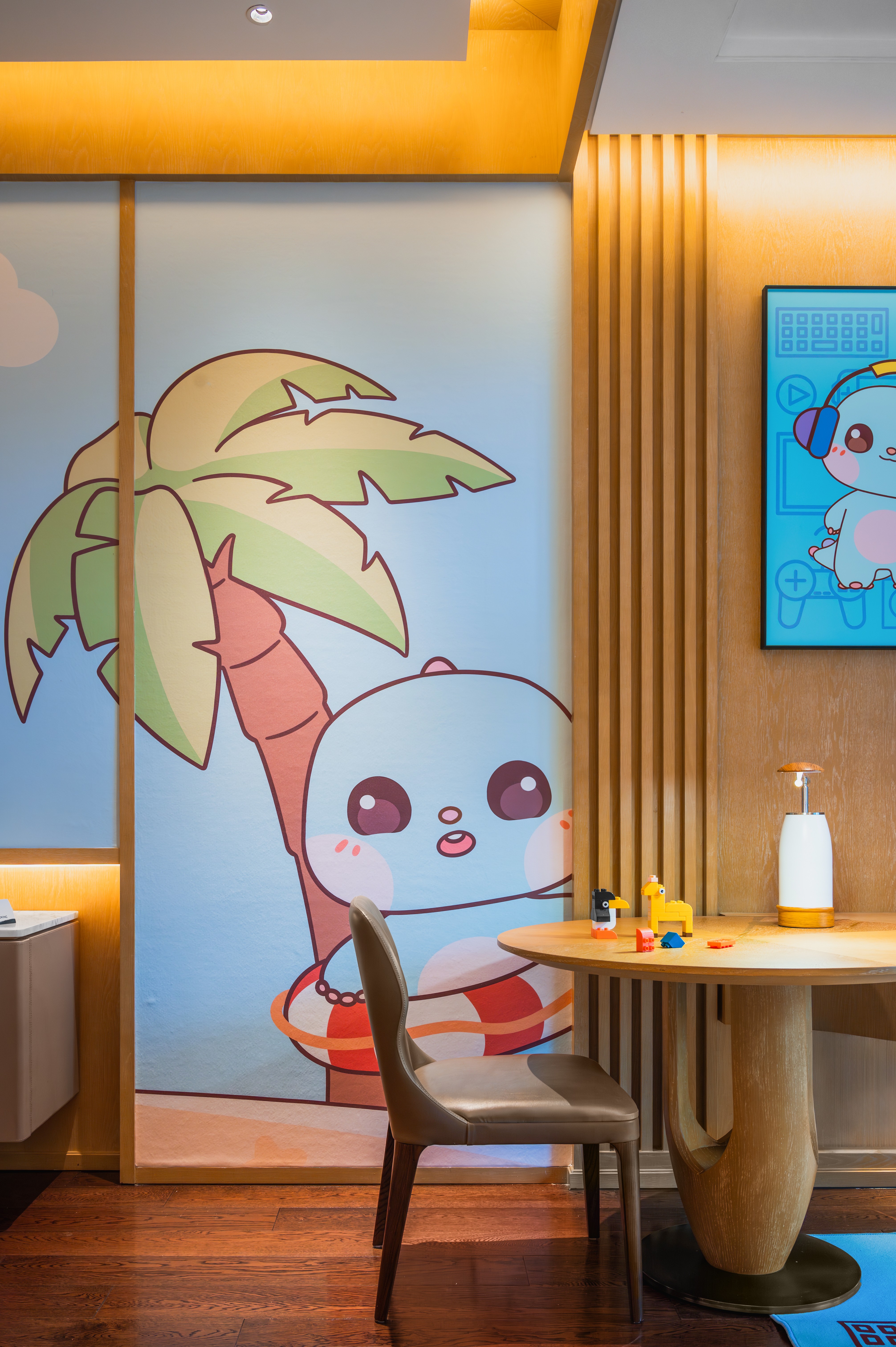 小恐龙Limnii高级三床房（园景阳台丨童趣木屋）