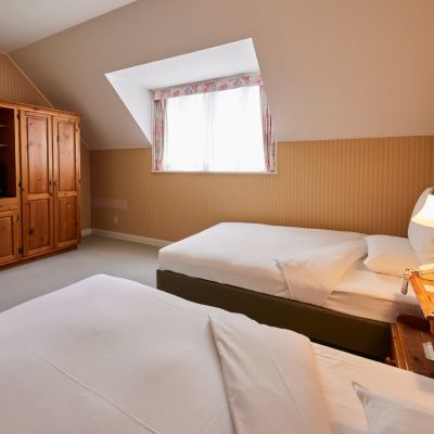 複式小屋湖島別墅 豪斯登堡-森林別墅優惠