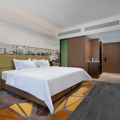 荷里活房-超大床 廣州東曉南希爾頓歡朋酒店優惠