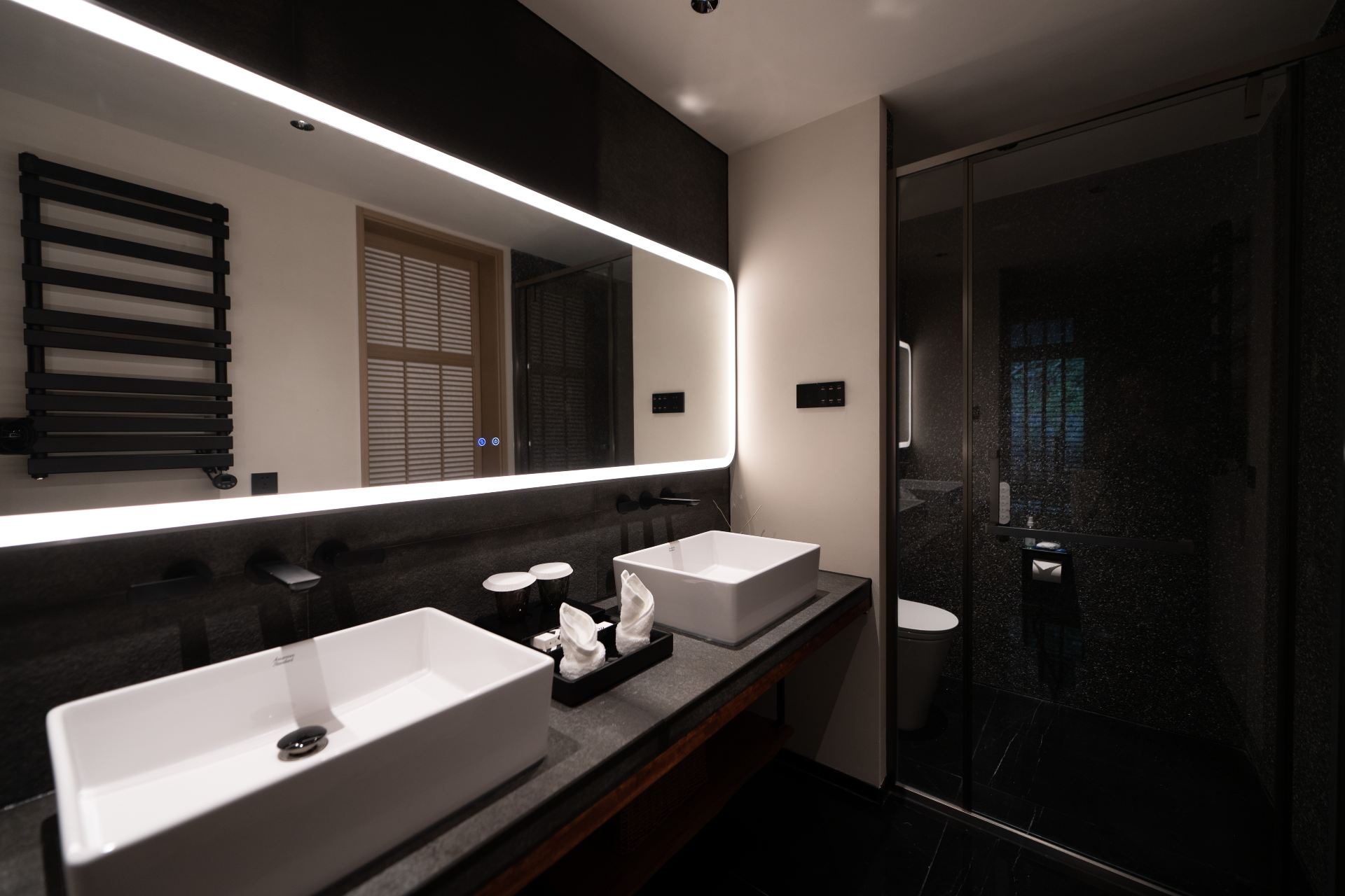 Yuanshanlian Mountain-View Balcony Courtyard Private Hot Spring Room (Twin Bed)