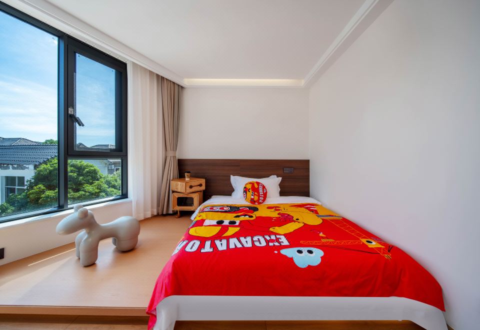 亲子家庭房（落地窗.梦幻投影.智能马桶）