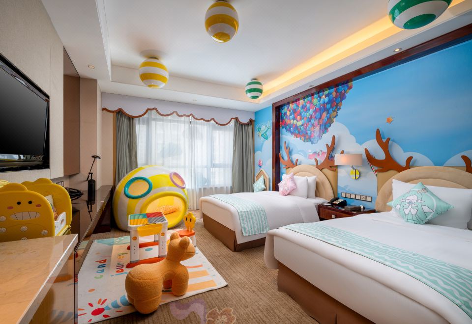 糖果飛屋主題雙床房（魚嘴小屋丨玩具桌）