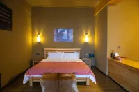 Xiahe Daerzongbu Cuckoo Manor