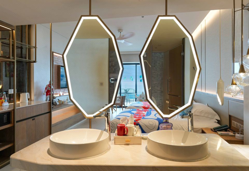 奧特曼主題正海景雙床房