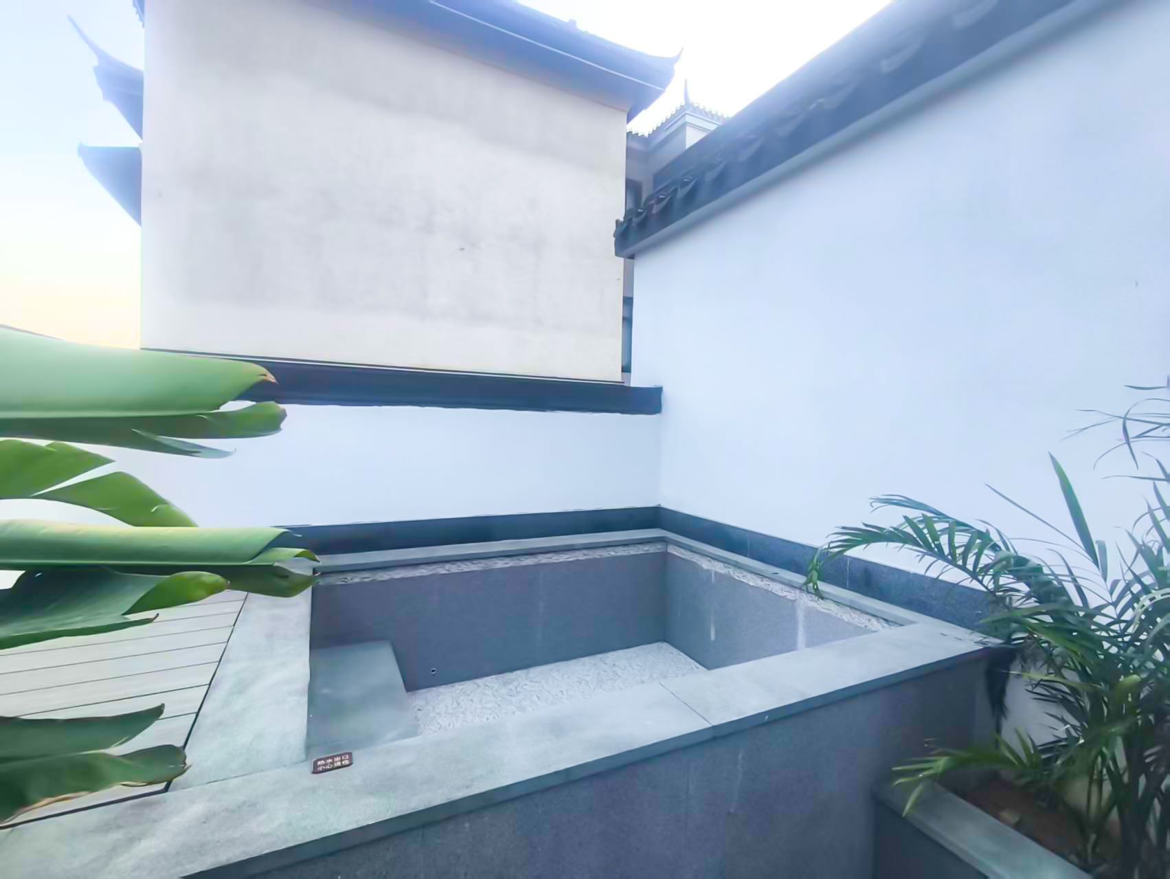 別墅五居二廳二泡池