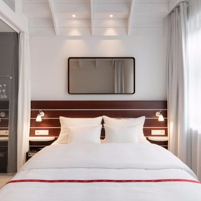 Cosy Canal View Room Ruby Lotti Hotel Hamburg Promo Code