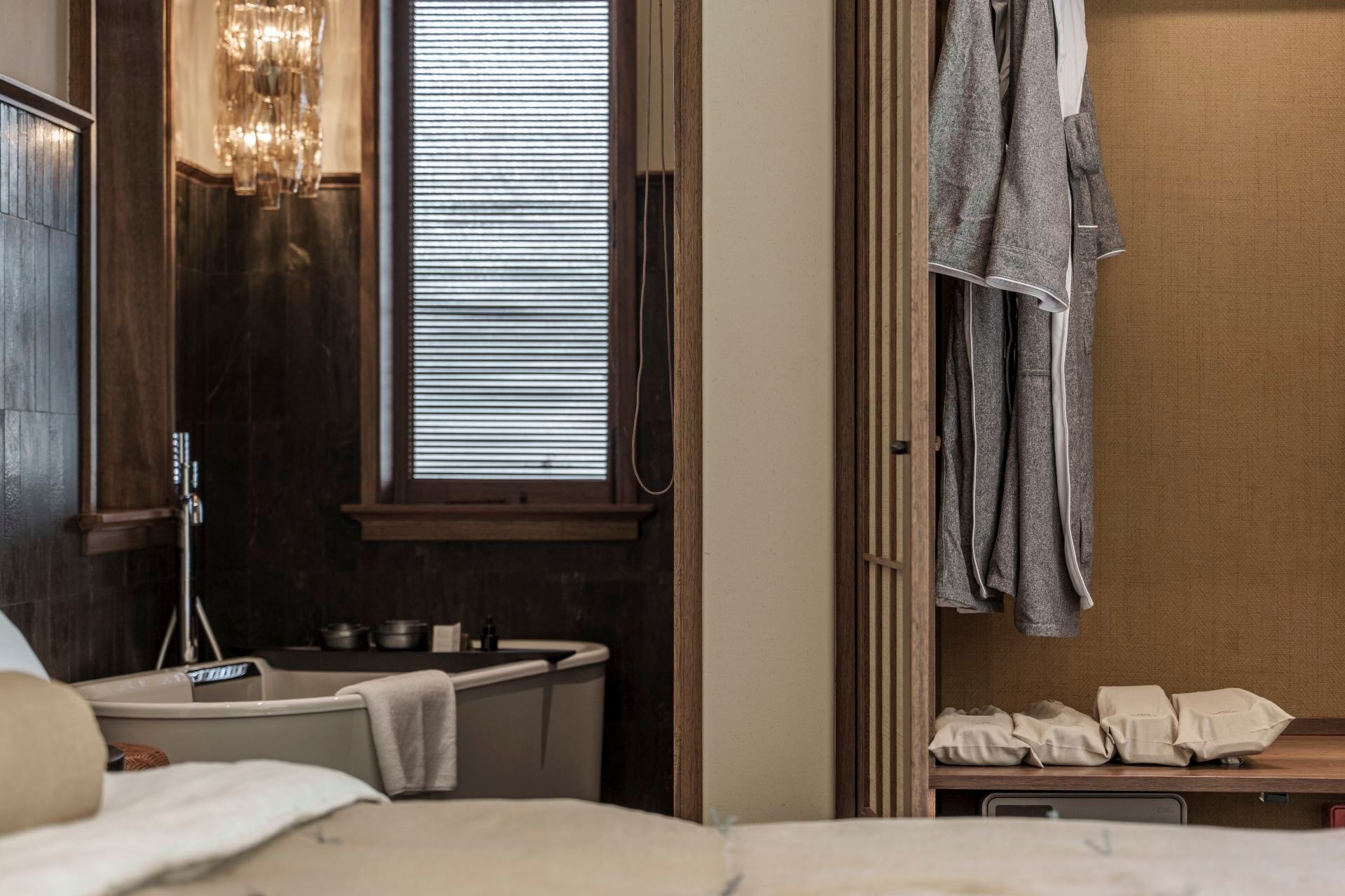 Guestroom - Garden-View (Double Bed)(Bathtub)