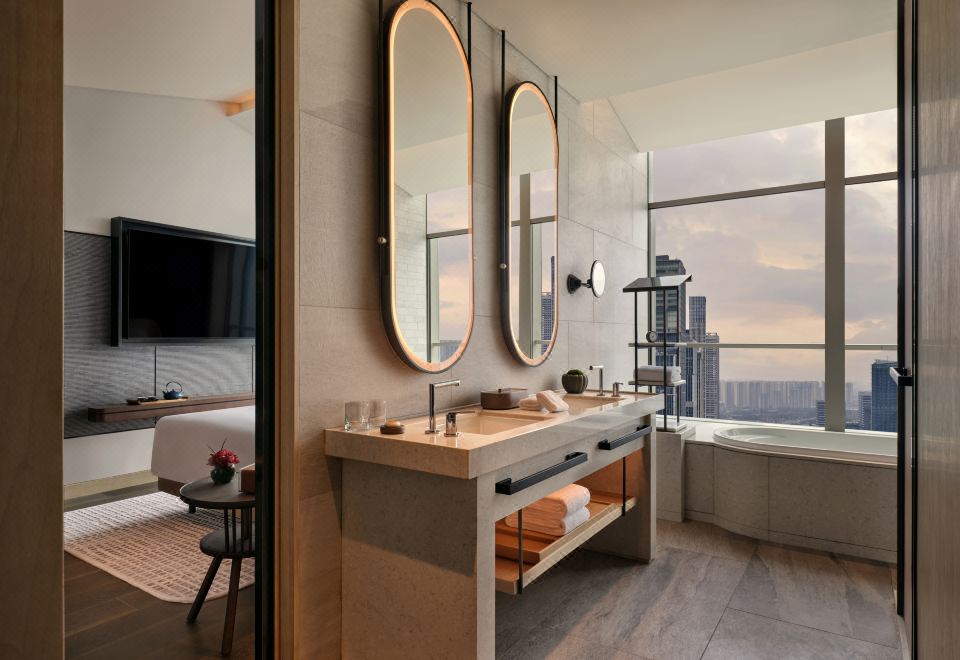 Andaz Nanjing HexiAndaz Deluxe Suite With River Riew