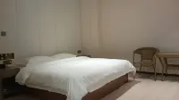 Huining Zhaoxiang Hotel
