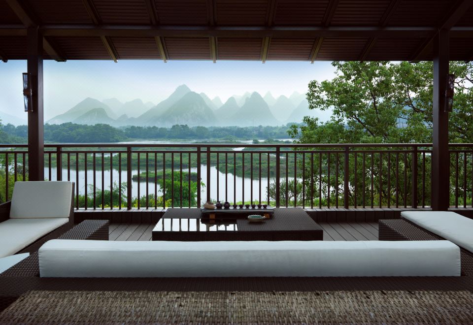 Shanshui Villa HotelShuiyin Clubhouse 7-Bedroom Pool Villa