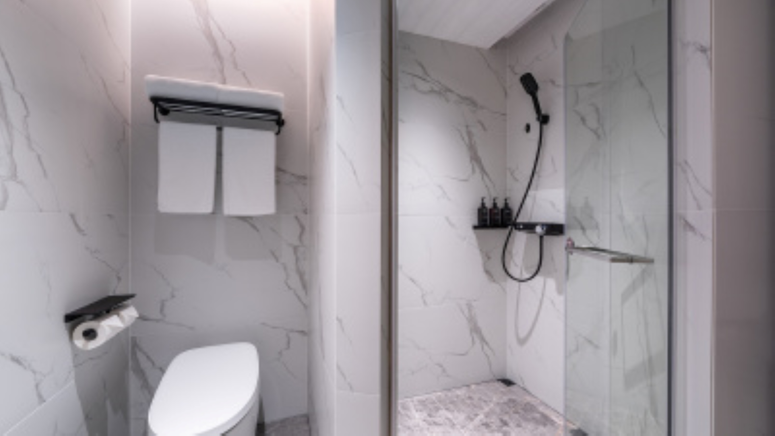 商务大床房（智能客控+冰箱minibar+手机投屏）