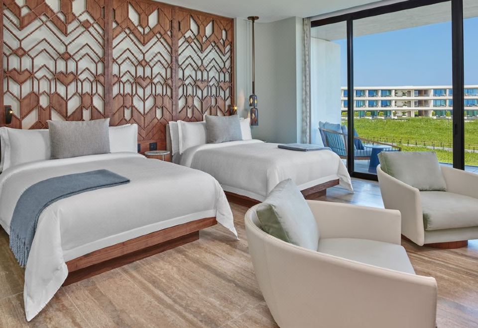 2 卧室總統套房， 卧室1:1張特大床 ， 卧室2:2張大床， 海景， 轉角房， 水池