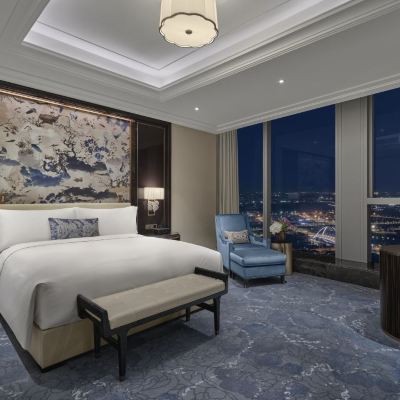 雲端湖景大床房 成都華爾道夫飯店優惠