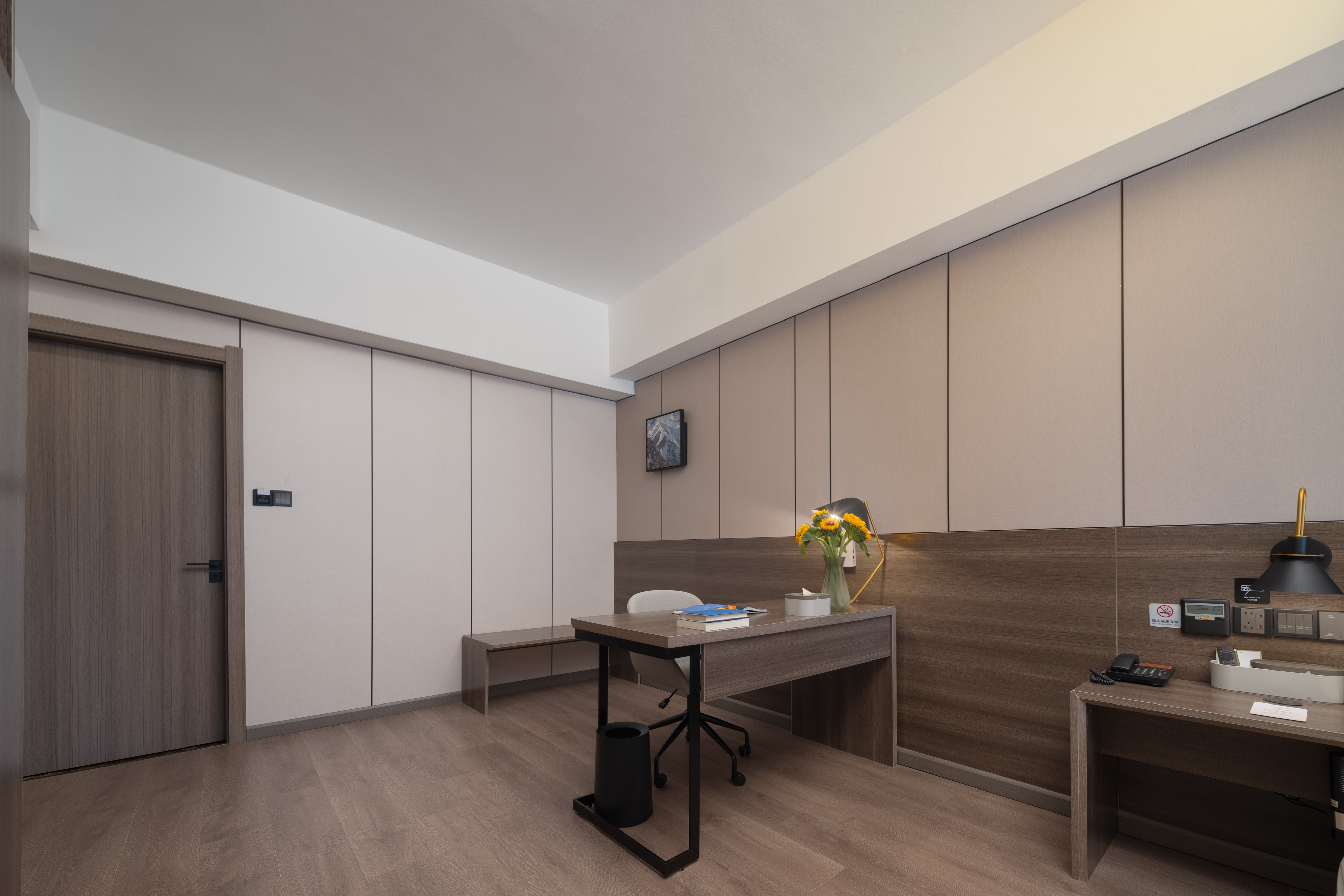 高级园景双床房（手机投屏＋加湿器）