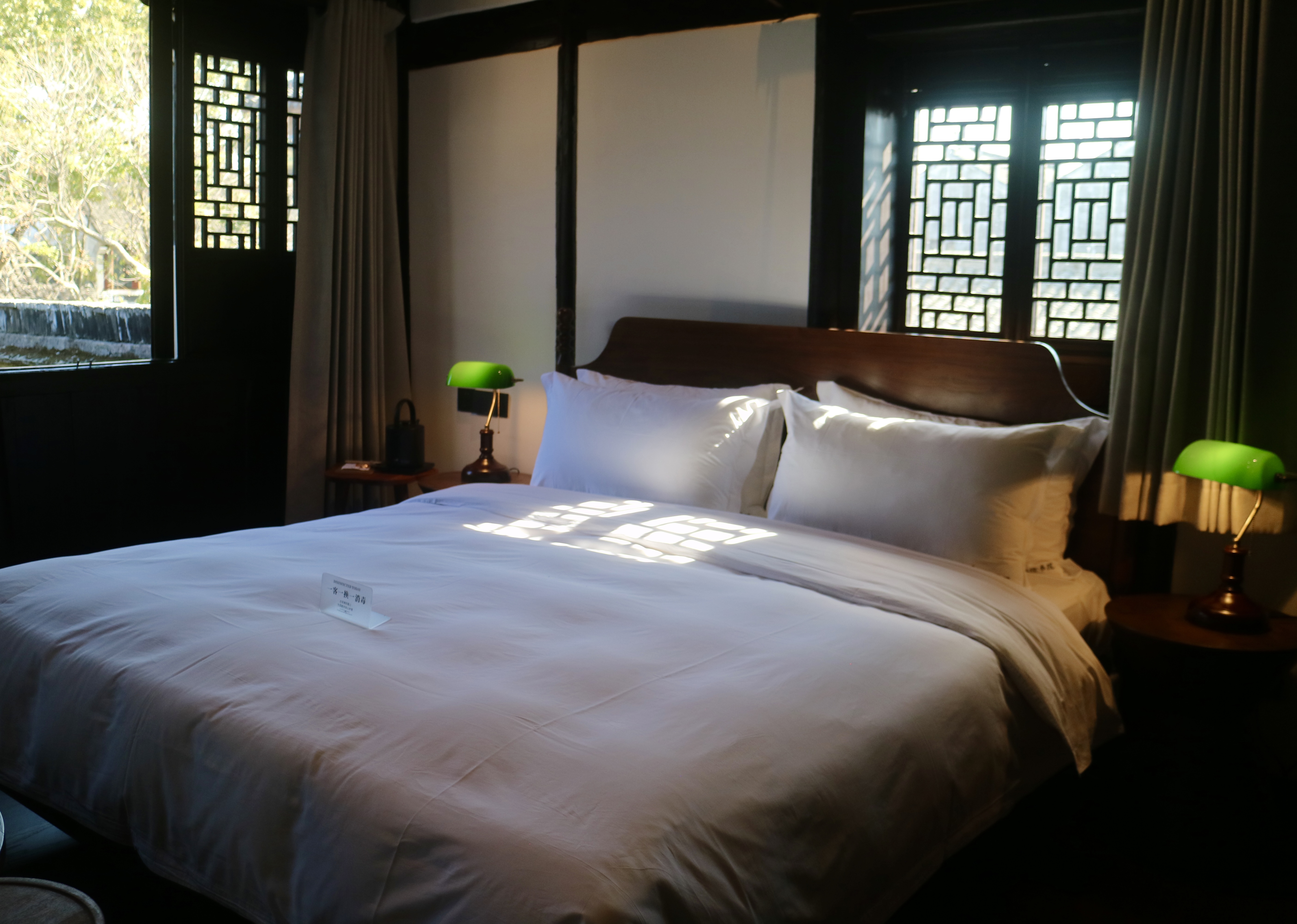 芝兰-豪华大床房